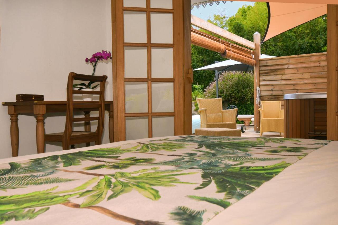 Le Jacaranda Du Guillaume Bed & Breakfast Le Guillaume Екстериор снимка